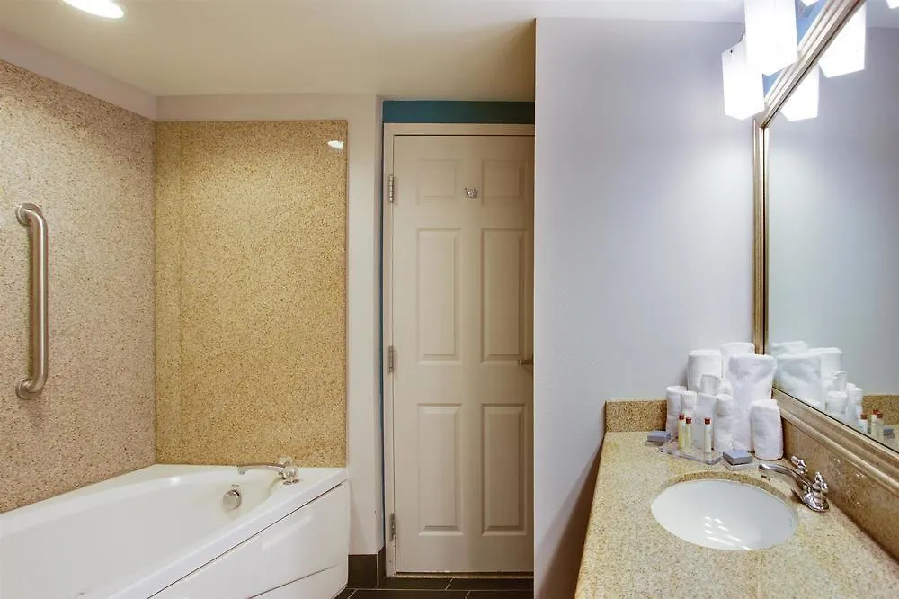 Hotel Fairfield Inn & Suites By Marriott Virginia Beach/Norfolk Airport